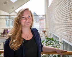 Portræt af Pernille Bülow Jørgensen, studerende på Geofysik på Aarhus Universitet. Foto: Lars Kruse, AU Foto.